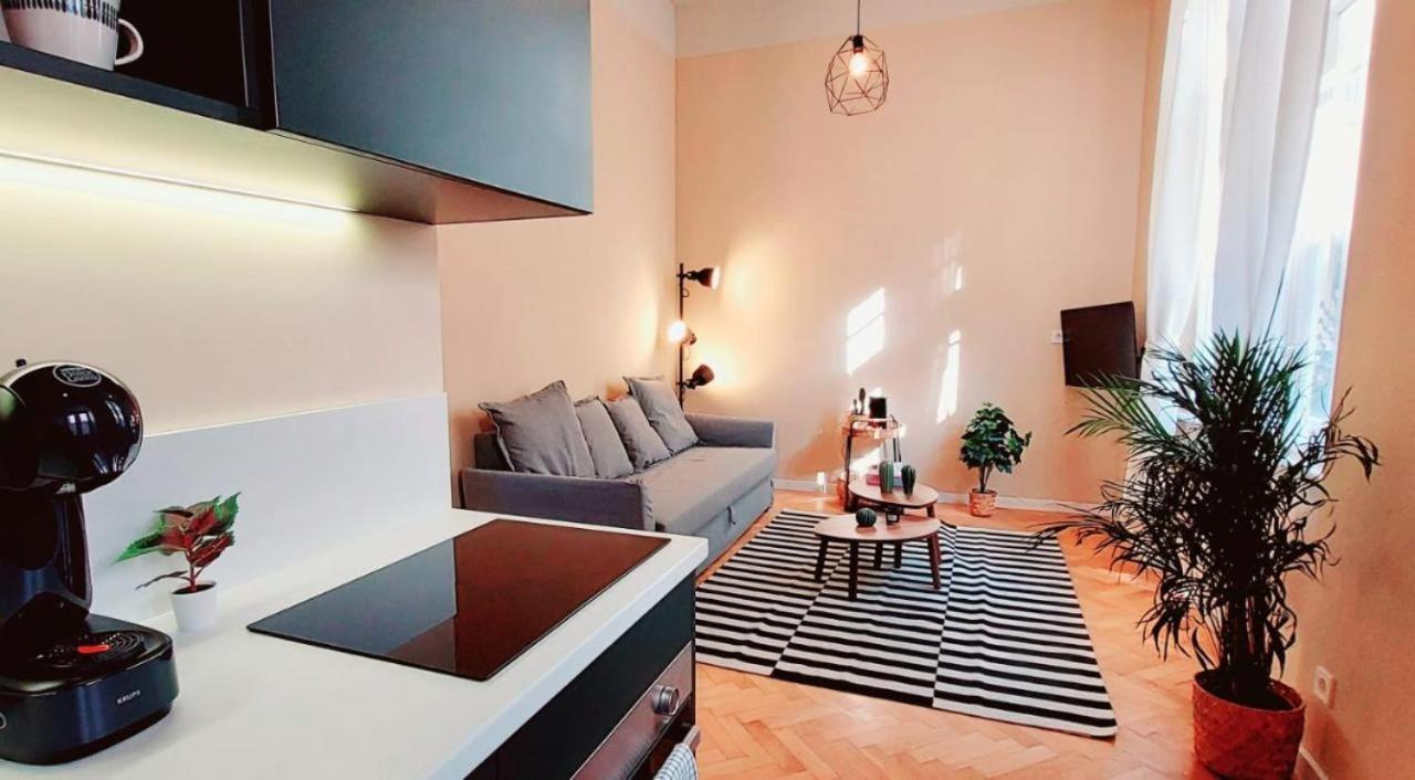 A+ Budapest Downtown Apartments Akacfa Kültér fotó